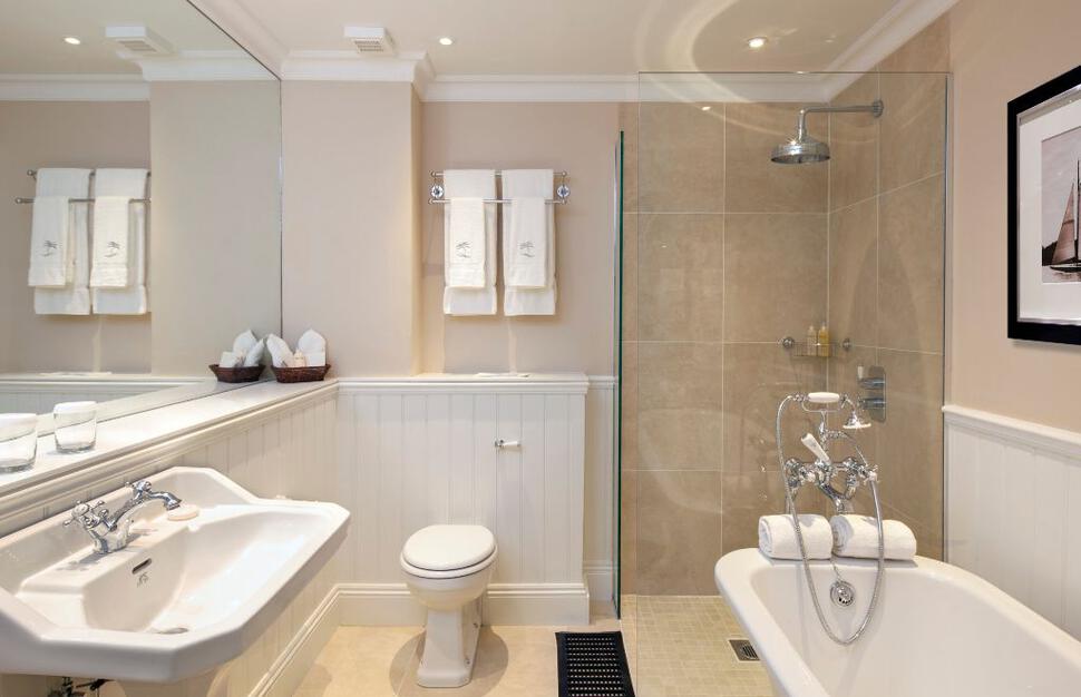 Blue Waters Resort & Spa