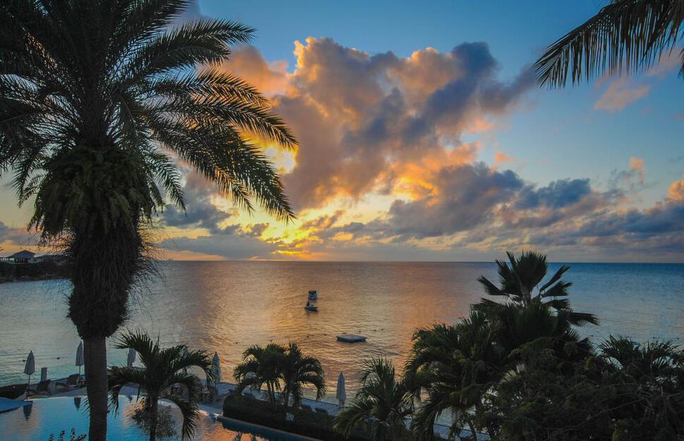 Blue Waters Resort & Spa