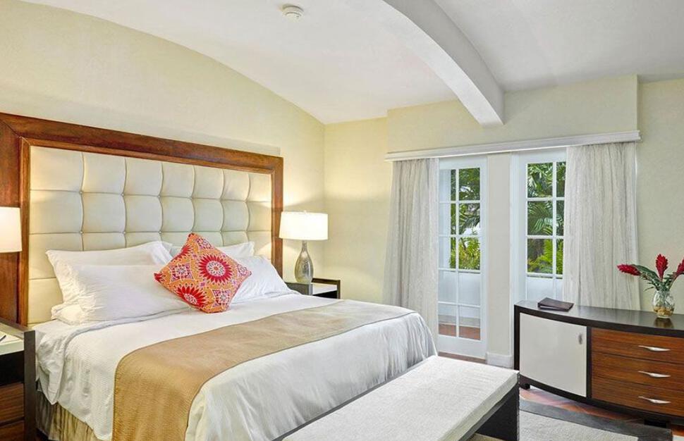 The House by Elegant Hotels