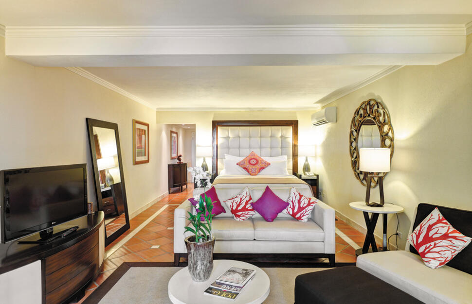 The House by Elegant Hotels